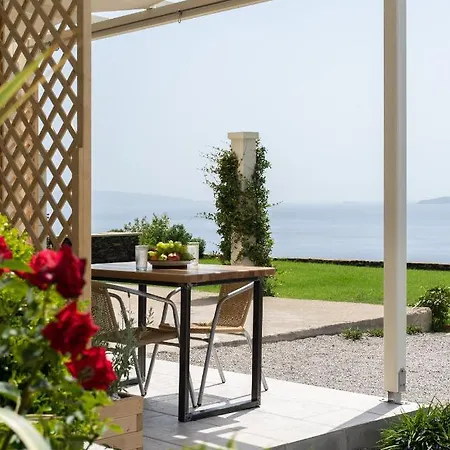 Itis - Elegant Ground Floor With Terrace & Great View * Neápolis